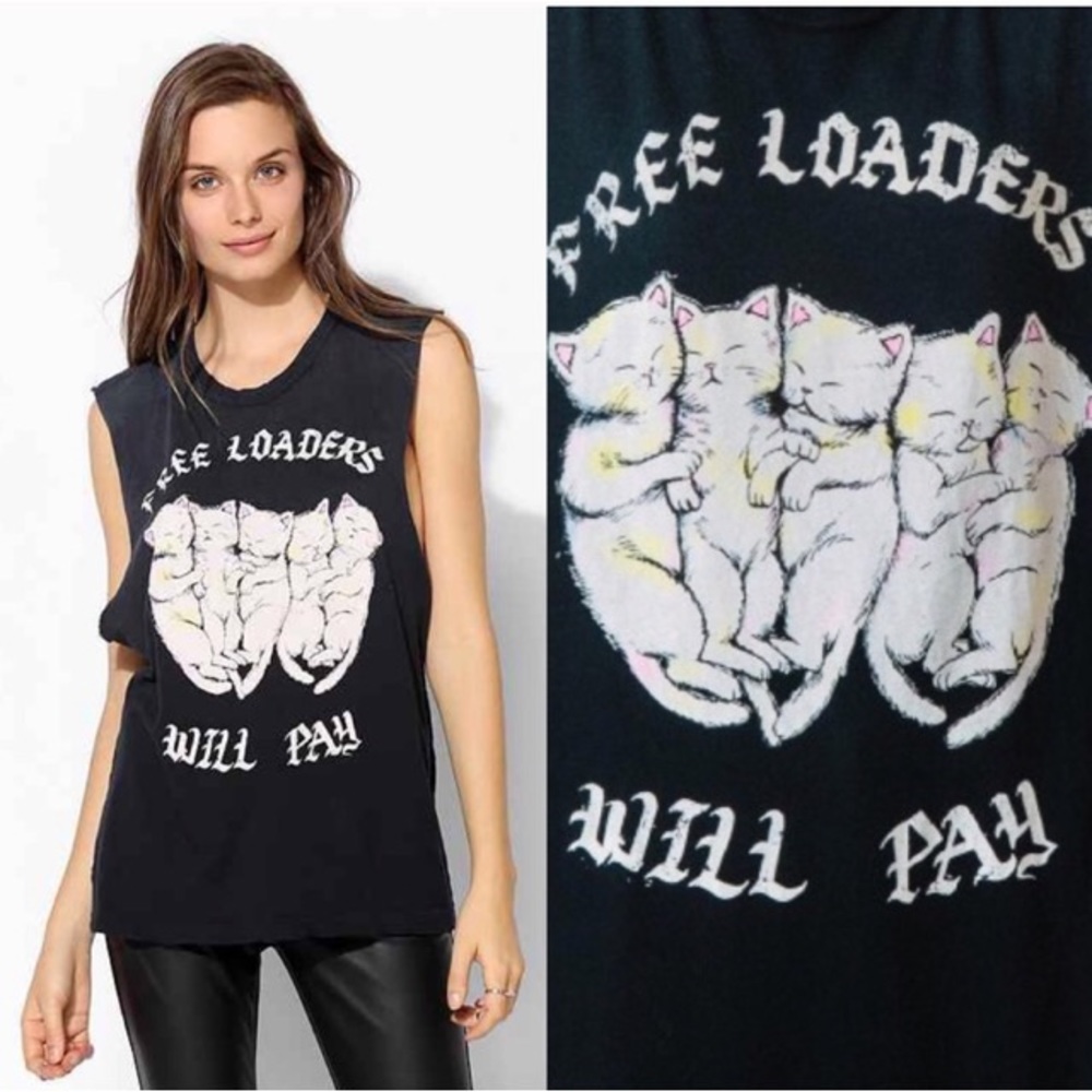 SOFT☁️UNIF Freeloaders Will Pay Muscle Tee